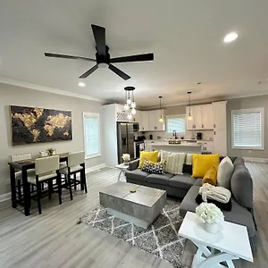 moderntownhome-plaza-midwood-9-min-from-uptown.1sthotelscharlotte.com/
